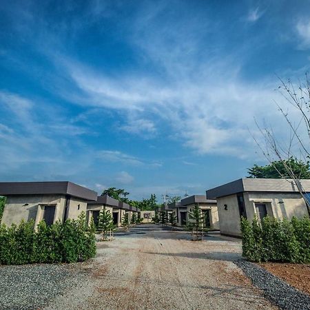 The Loft House Sakaeo Ξενοδοχείο Watthana Nakhon Εξωτερικό φωτογραφία